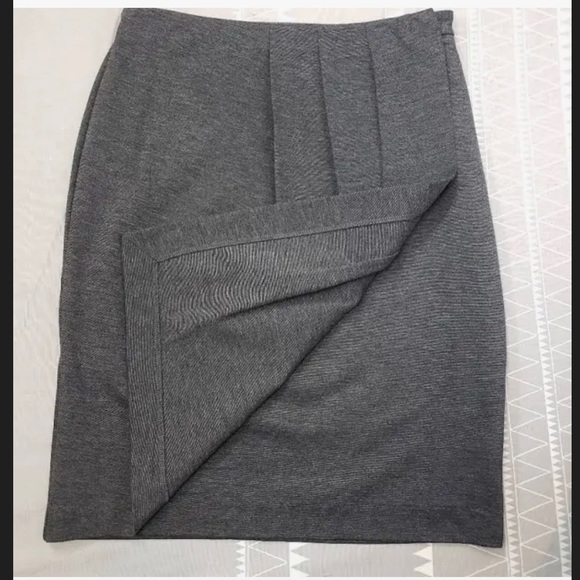 Banana Republic charcoal faux wrap pleat front skirt - Picture 4 of 8